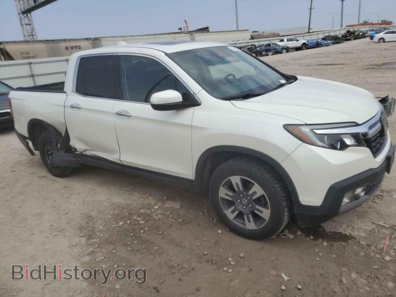 2017 HONDA RIDGELINE - VIN: 5FPYK3F7XHB031800 - Фото 4