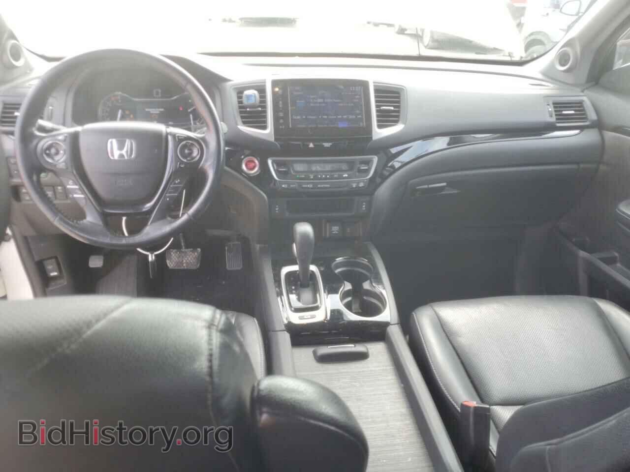 2017 HONDA RIDGELINE - VIN: 5FPYK3F7XHB031800 - Фото 8