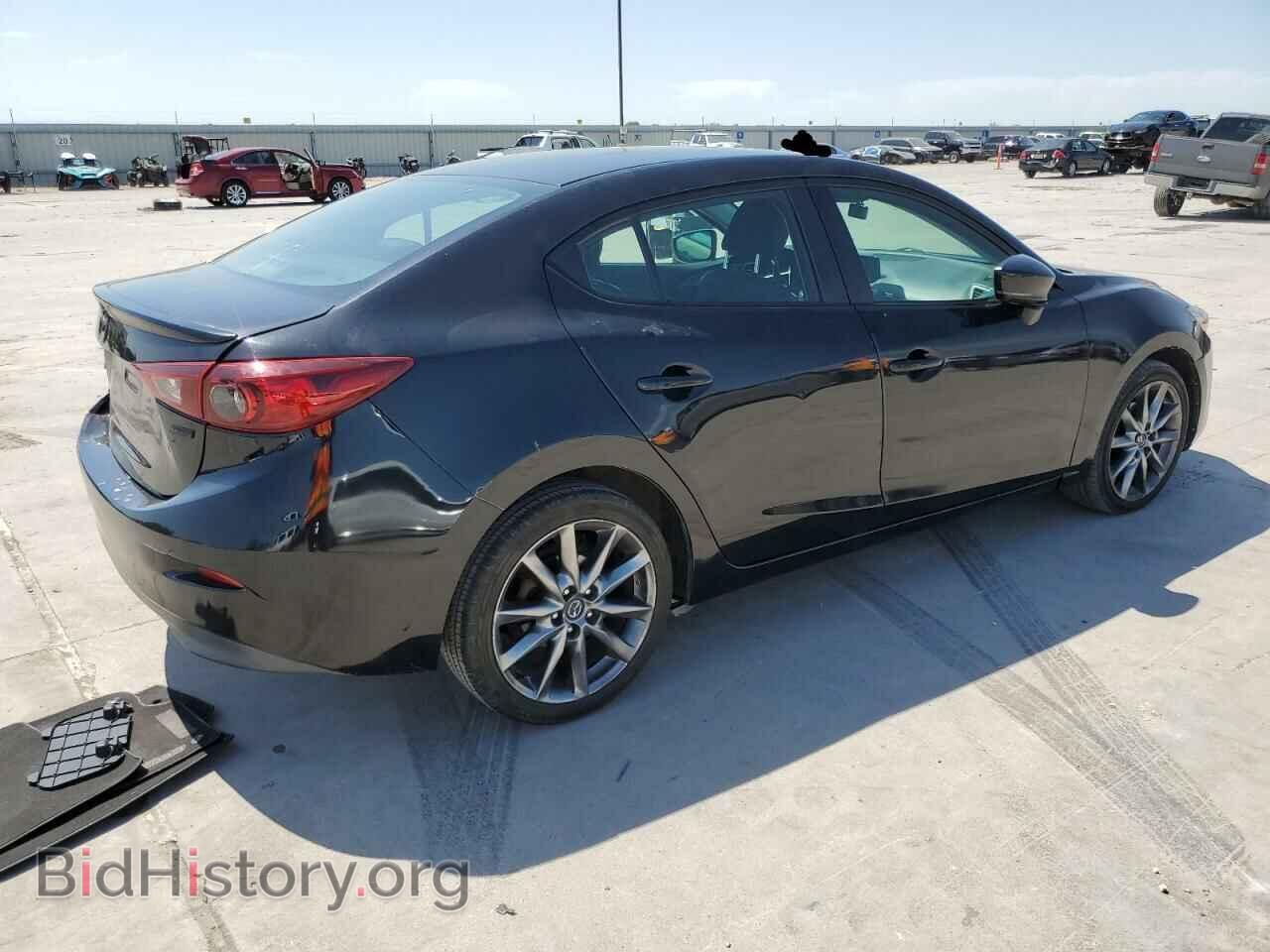 2018 MAZDA 3 - VIN: 3MZBN1V39JM239173 - Фото 3
