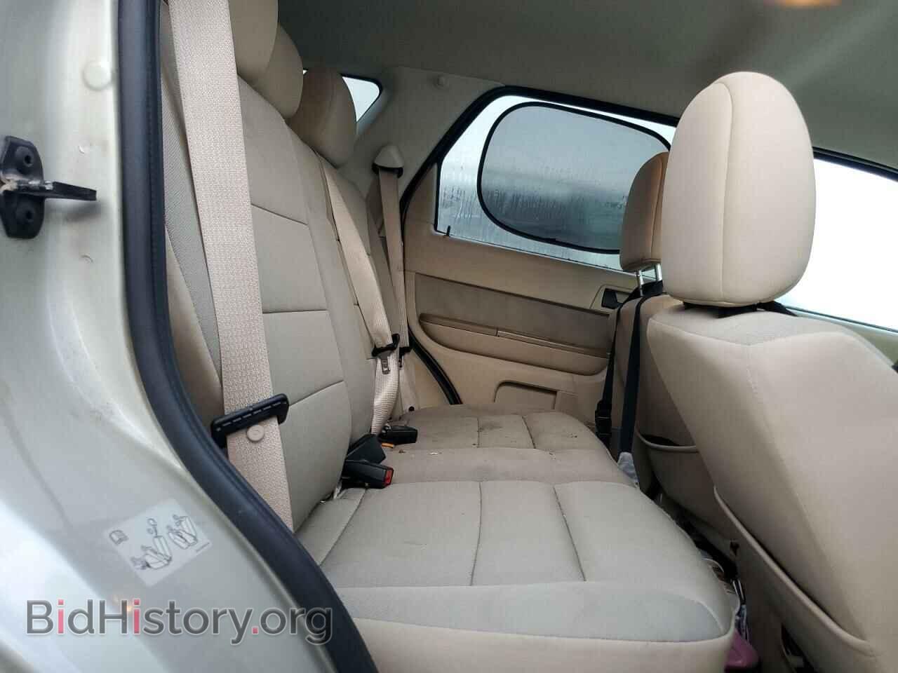 2011 FORD ESCAPE - VIN: 1FMCU0D73BKB33590 - Фото 10