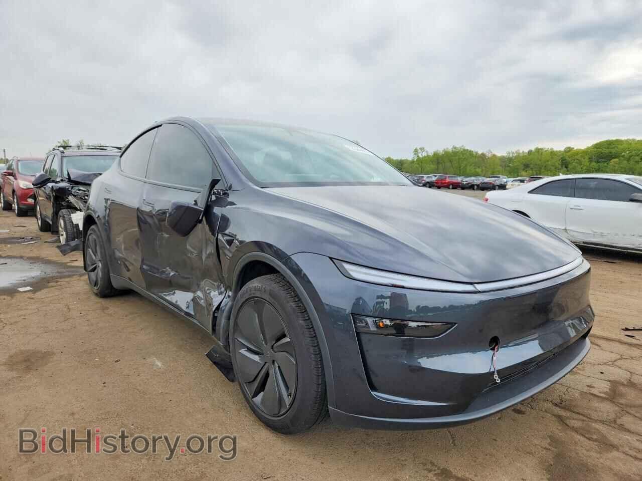 2026 TESLA MODEL Y - VIN: 7SAYGDEEXTF530687 - Photo 4