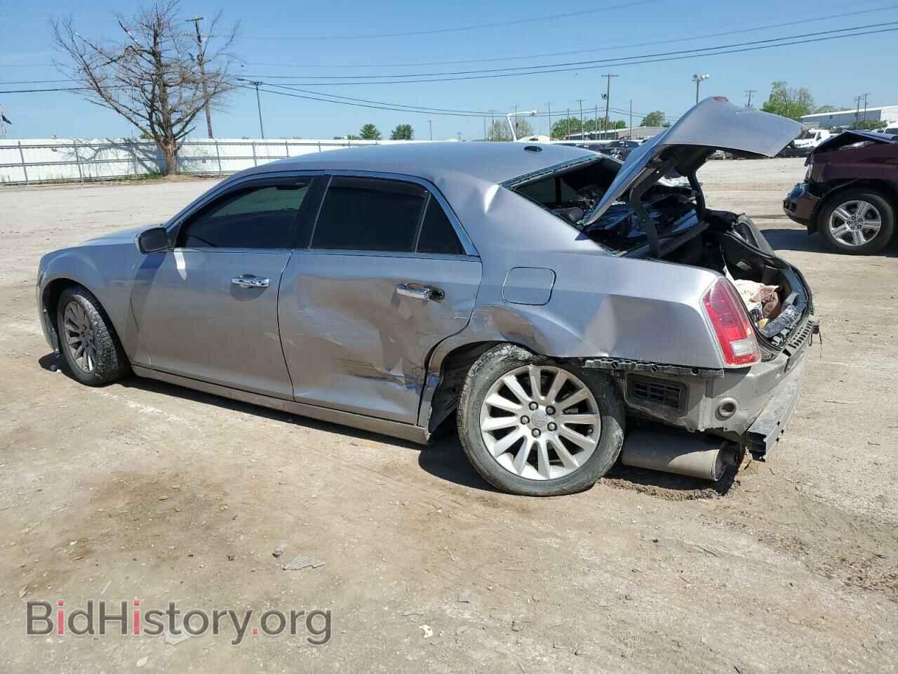 2014 CHRYSLER 300 - VIN: 2C3CCAAG2EH275995 - Фото 2