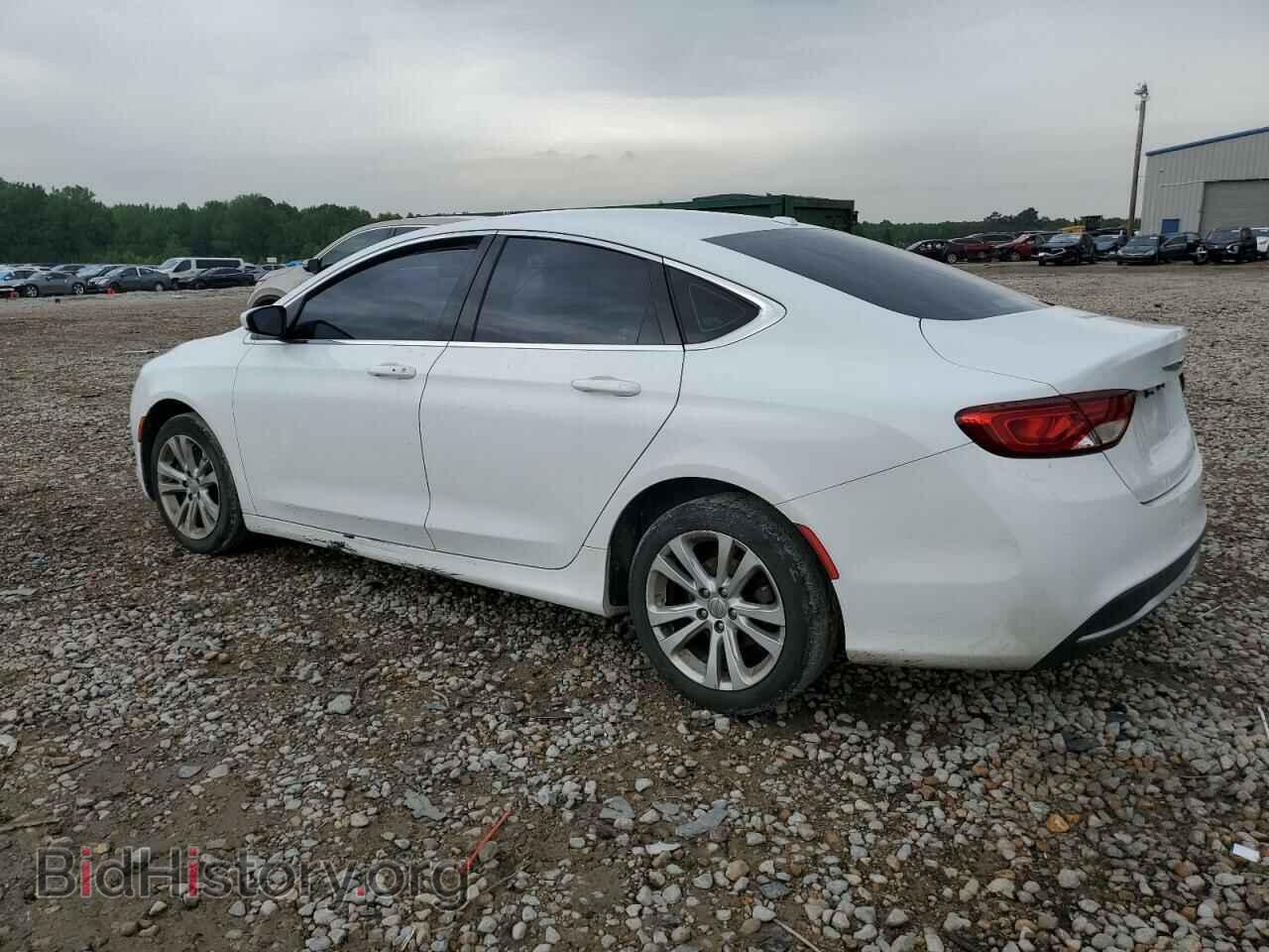 2015 CHRYSLER 200 - VIN: 1C3CCCAB7FN562029 - Фото 2