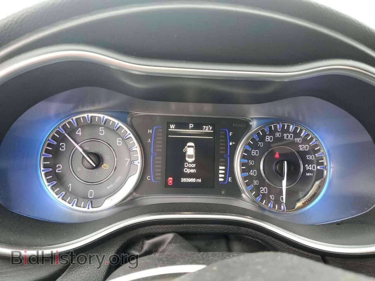 2015 CHRYSLER 200 - VIN: 1C3CCCAB7FN562029 - Фото 9