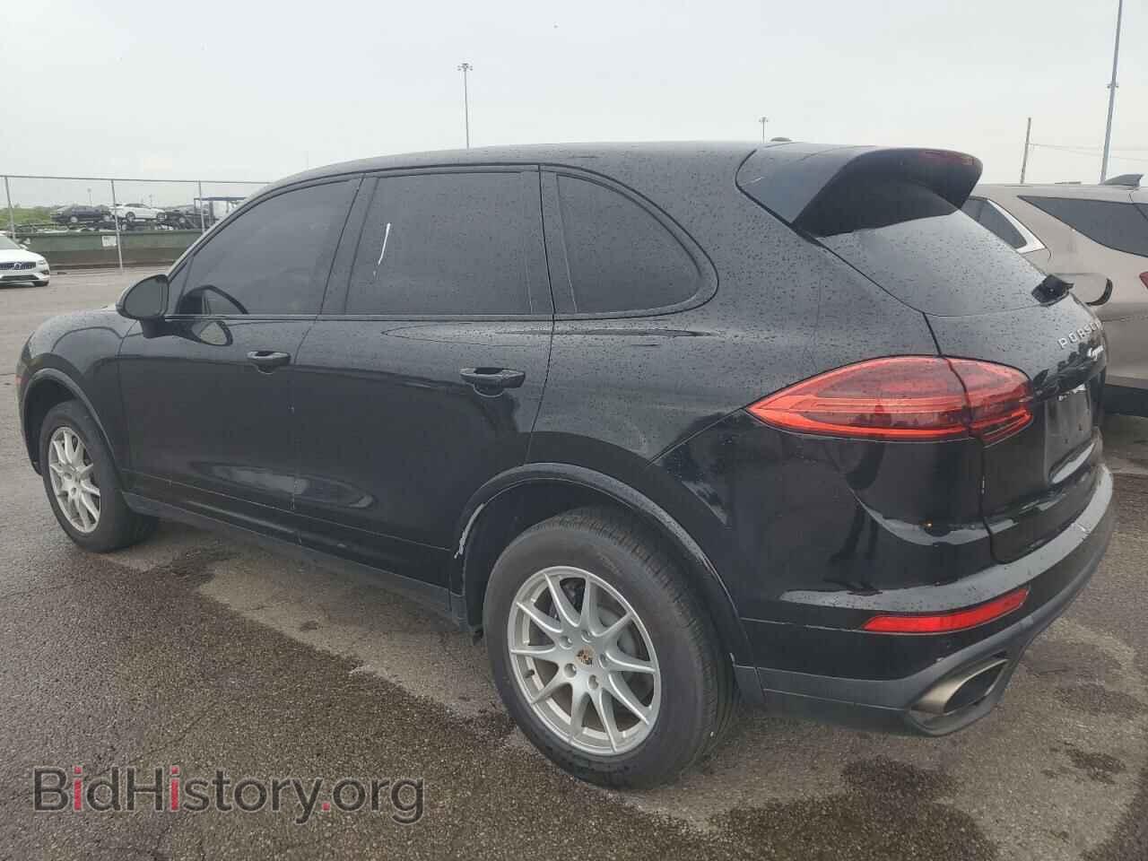 2017 PORSCHE CAYENNE - VIN: WP1AA2A27HKA82806 - Фото 2