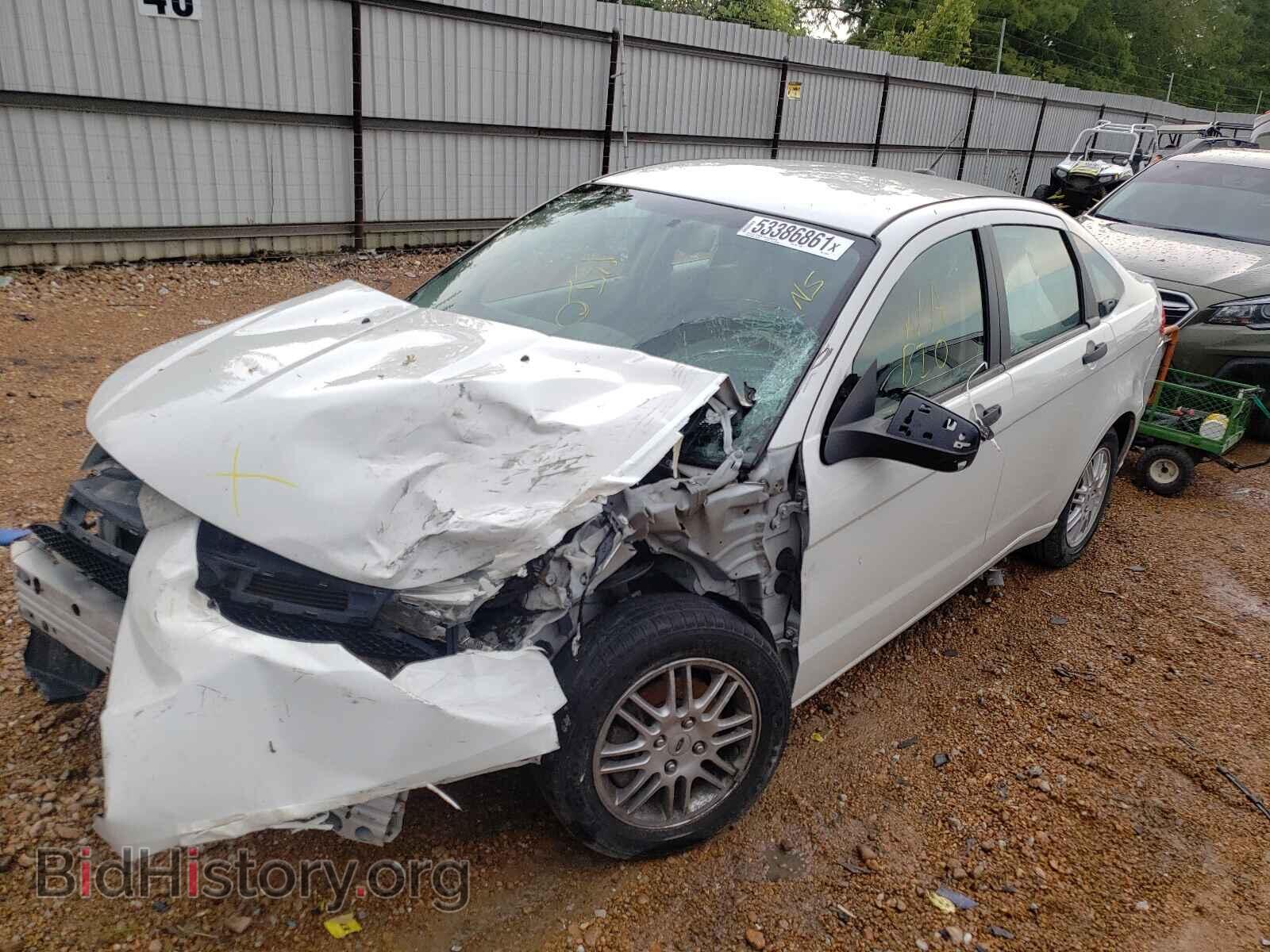 2011 FORD FOCUS - VIN: 1FAHP3FN2BW179831 - Photo 2