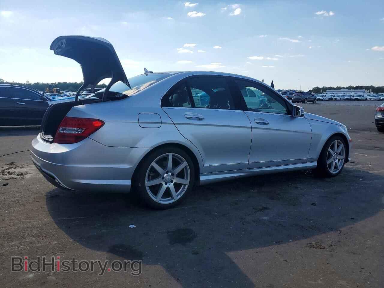 2014 MERCEDES-BENZ C-CLASS - VIN: WDDGF4HB5EA928212 - Фото 3