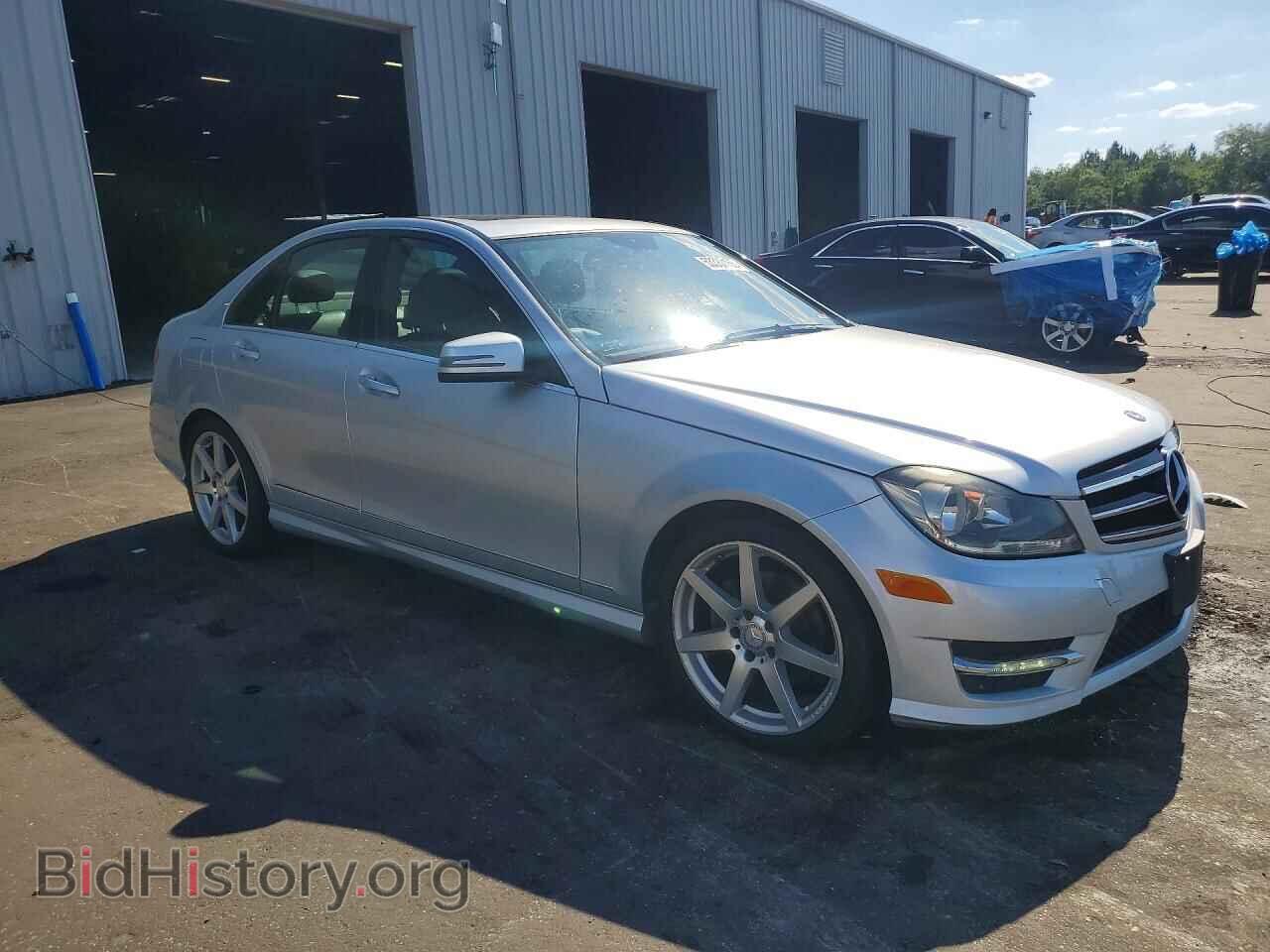 2014 MERCEDES-BENZ C-CLASS - VIN: WDDGF4HB5EA928212 - Фото 4
