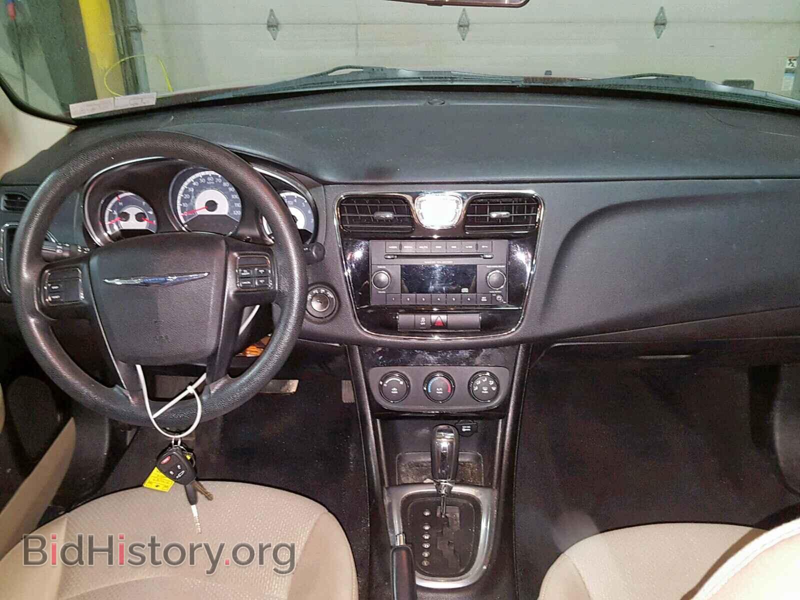 2014 CHRYSLER 200 - VIN: 1C3CCBAB3EN209733 - Фото 9