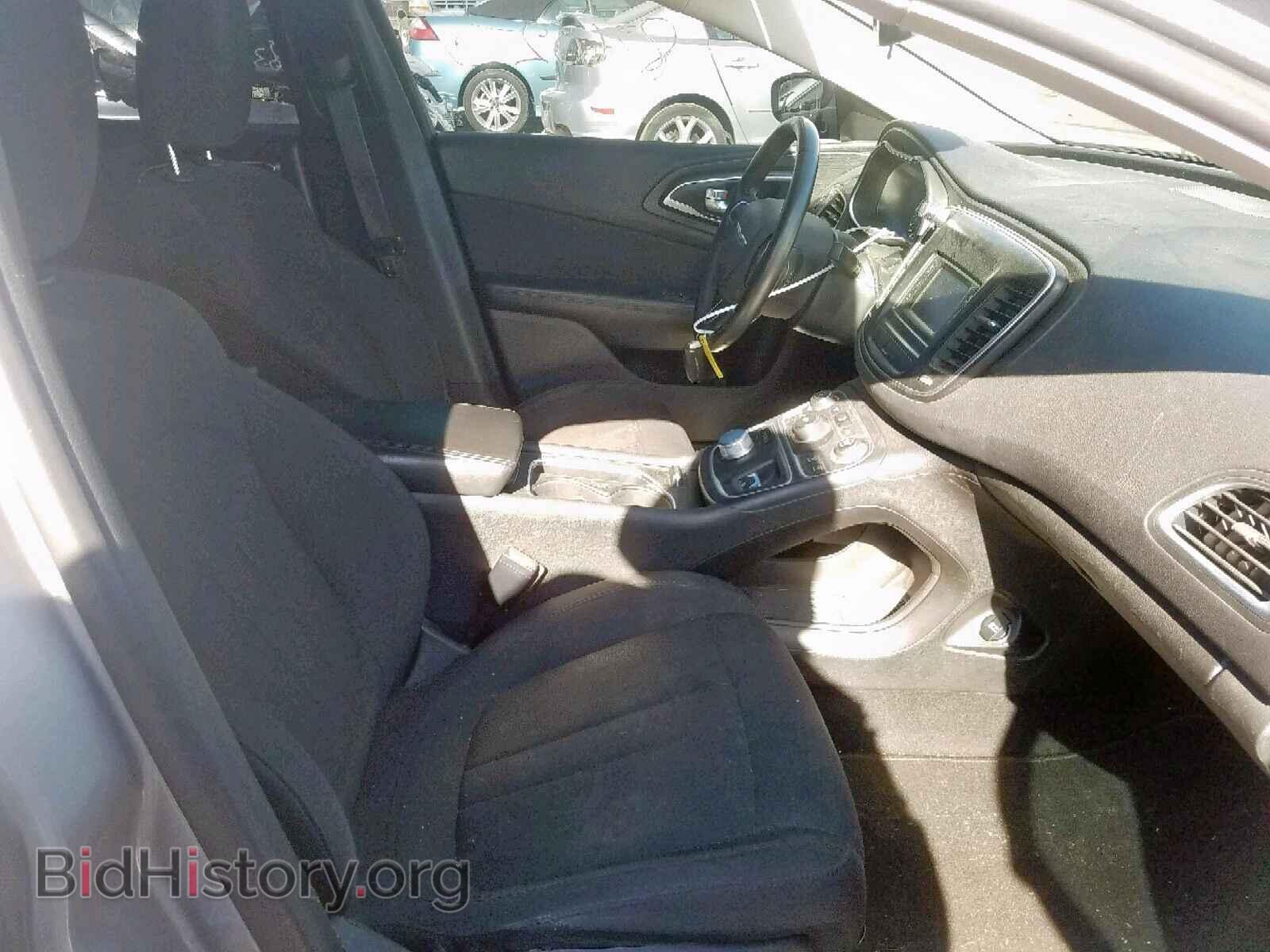 2016 CHRYSLER 200 - VIN: 1C3CCCAB7GN131661 - Photo 5