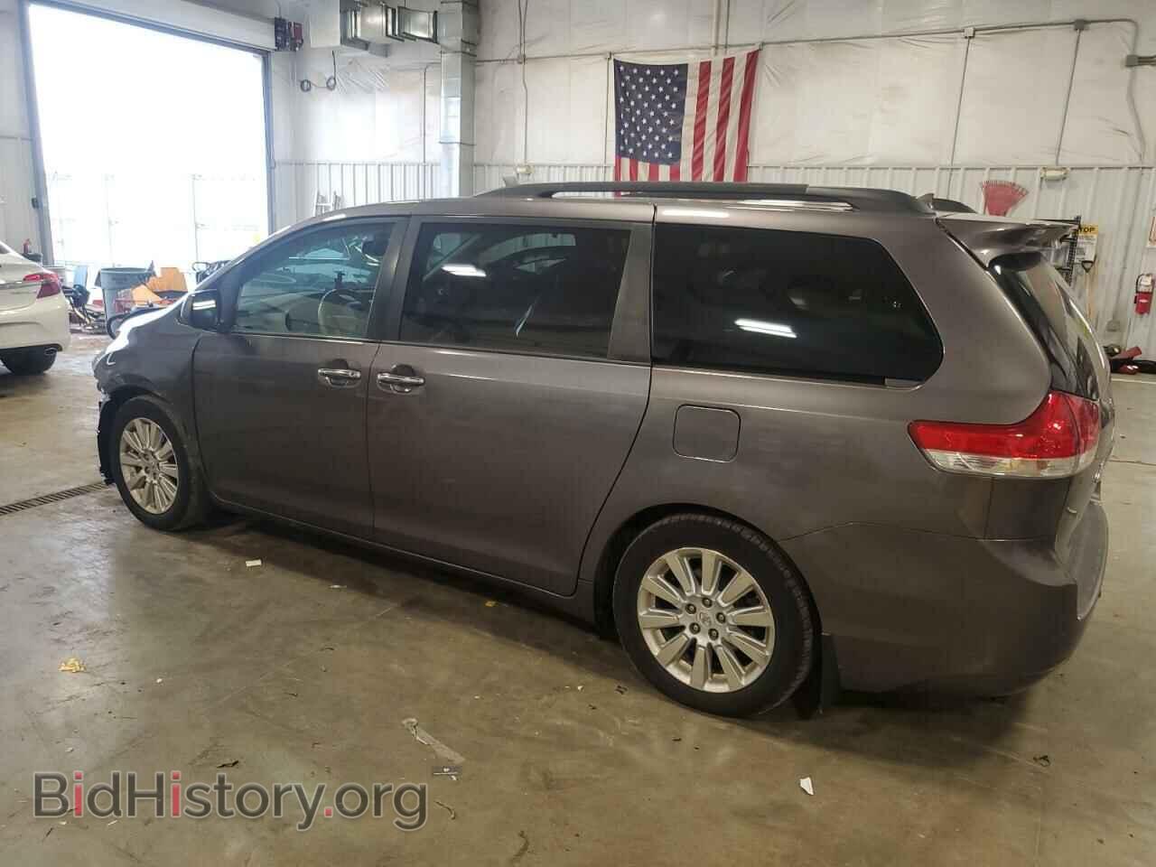 2011 TOYOTA All Models - VIN: 5TDYK3DCXBS052173 - Фото 2