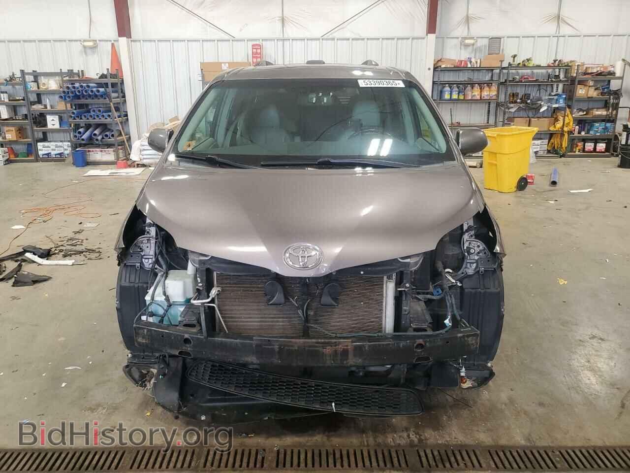 2011 TOYOTA All Models - VIN: 5TDYK3DCXBS052173 - Фото 5