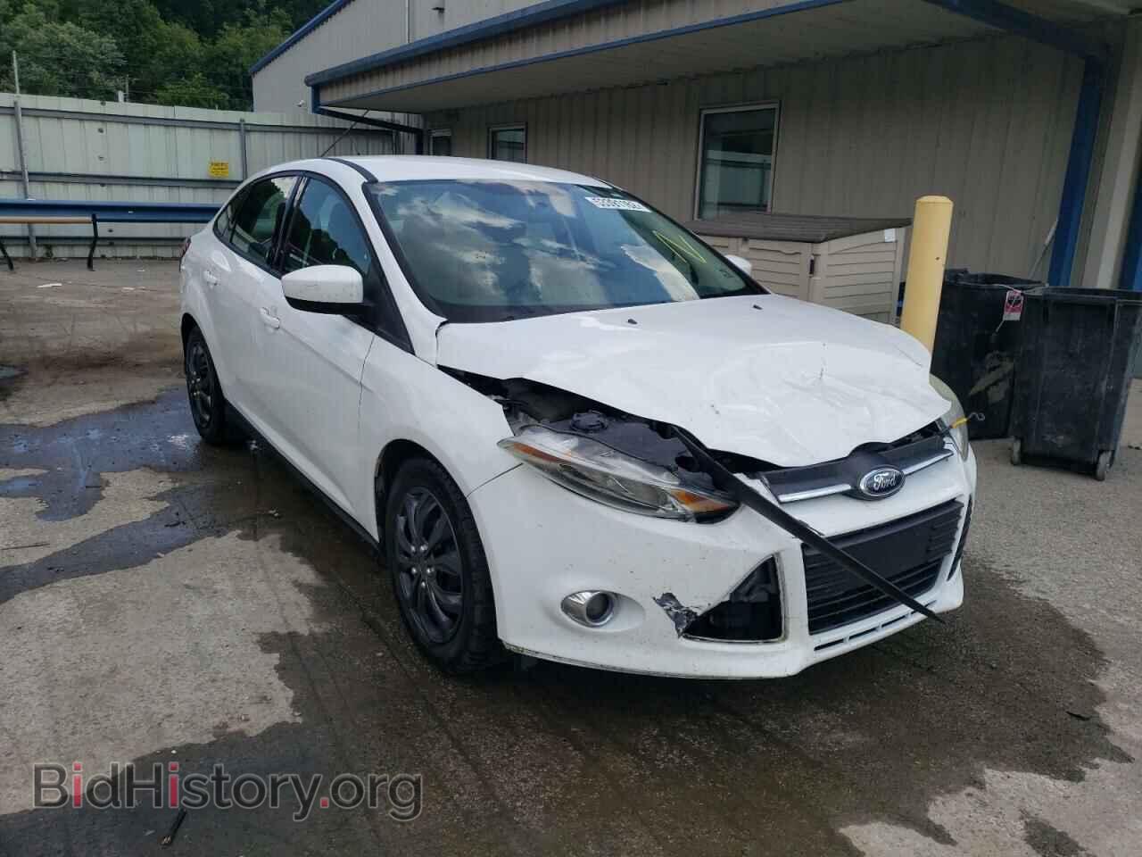 Photo 1FAHP3F27CL381198 - FORD FOCUS 2012