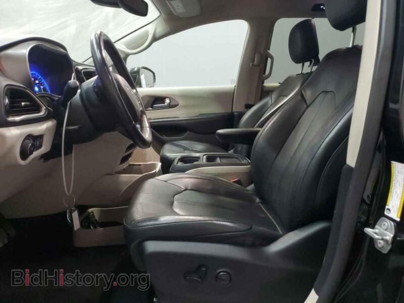 2020 Chrysler PACIFICA (VIN 2C4RC1BG9LR285273) — фото 7 из 13