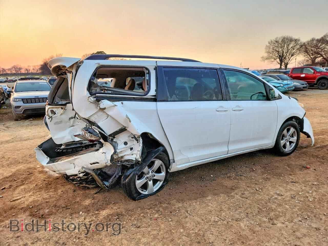 2011 TOYOTA All Models - VIN: 5TDKK3DC5BS066276 - Photo 3