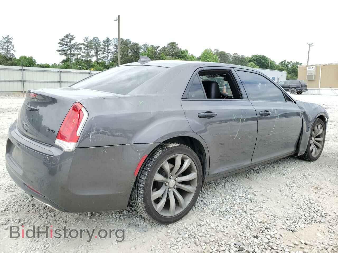 2019 CHRYSLER 300 - VIN: 2C3CCAEG0KH564704 - Фото 3