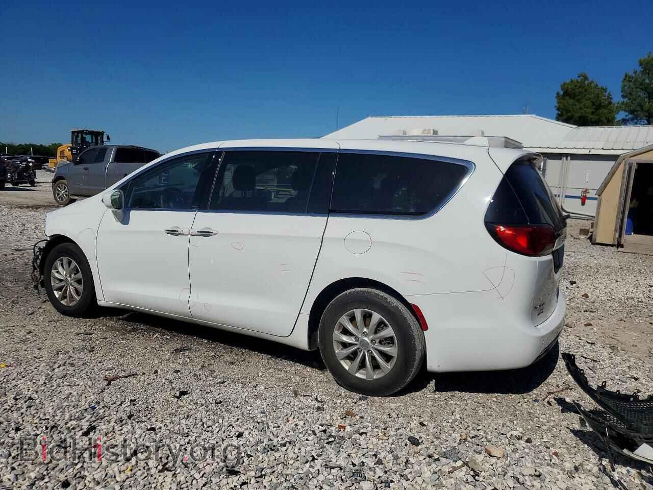 2018 CHRYSLER PACIFICA - VIN: 2C4RC1FG9JR104597 - Photo 2