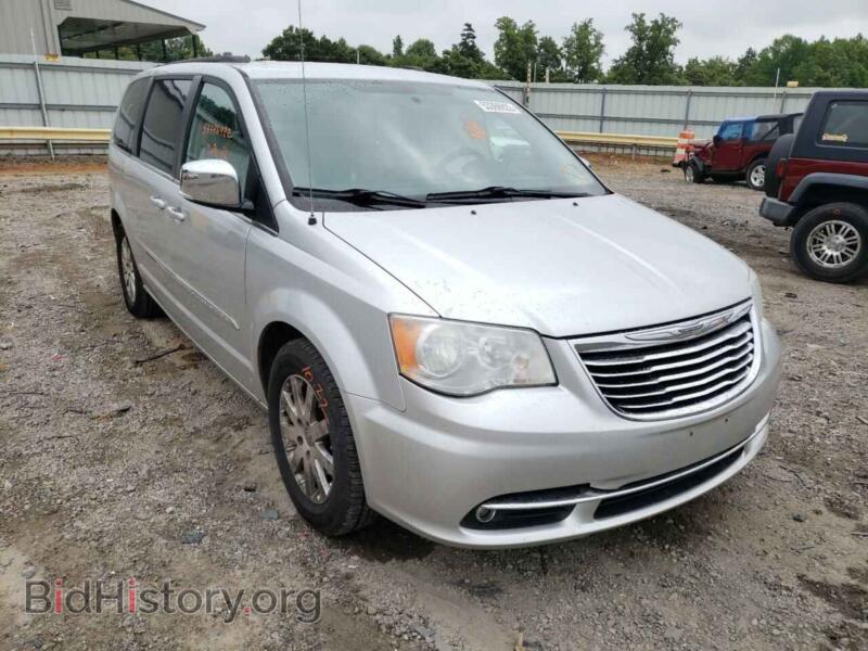 2011 Chrysler MINIVAN Town & COU (VIN 2A4RR8DG6BR634760) — photo 1 of 10, Copart, damage: side