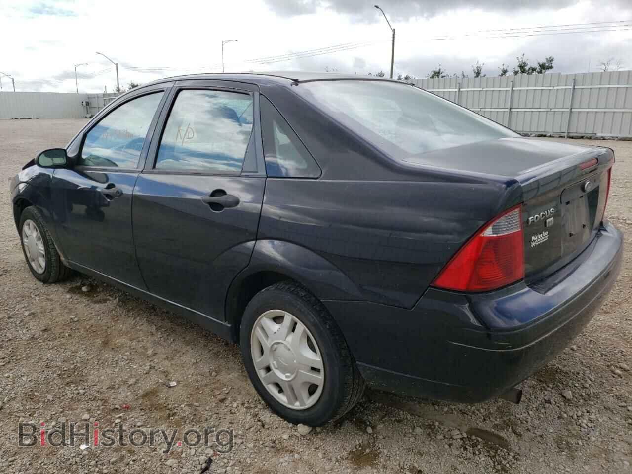 2007 FORD FOCUS - VIN: 1FAFP34N37W337207 - Фото 3
