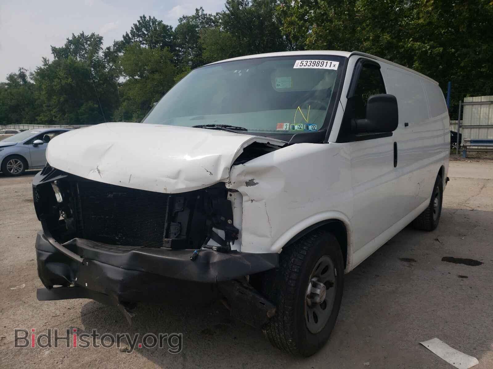 2011 CHEVROLET EXPRESS - VIN: 1GCSGAFX3B1146324 - Фото 2