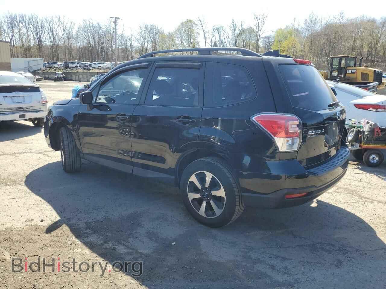 2017 SUBARU FORESTER - VIN: JF2SJABC1HH405575 - Фото 2