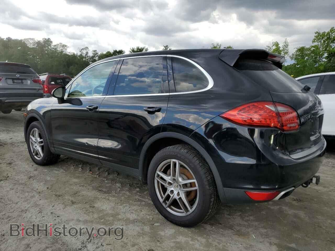 2011 PORSCHE CAYENNE - VIN: WP1AB2A21BLA44664 - Photo 2