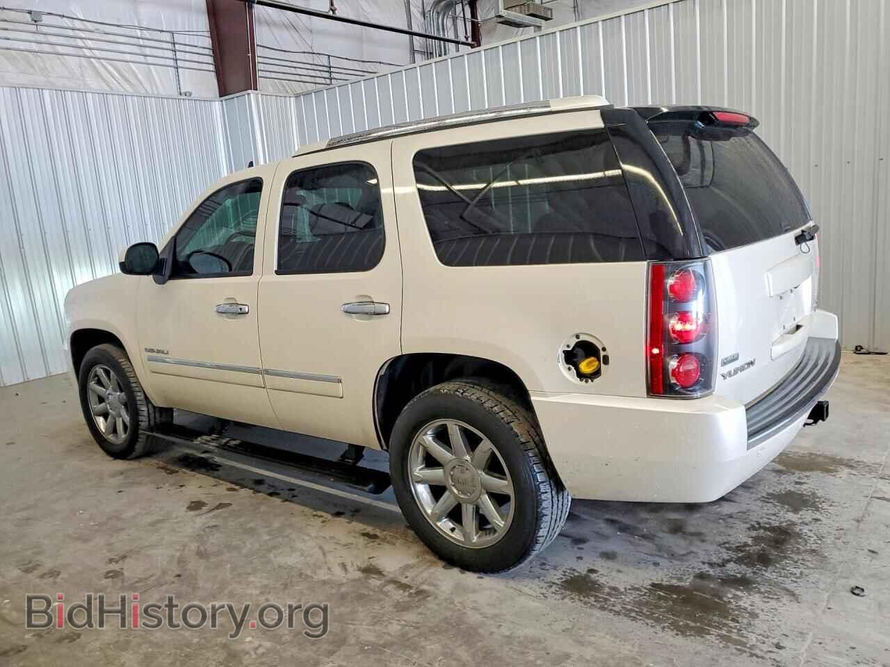 2011 GMC YUKON - VIN: 1GKS2EEF2BR280018 - Фото 2