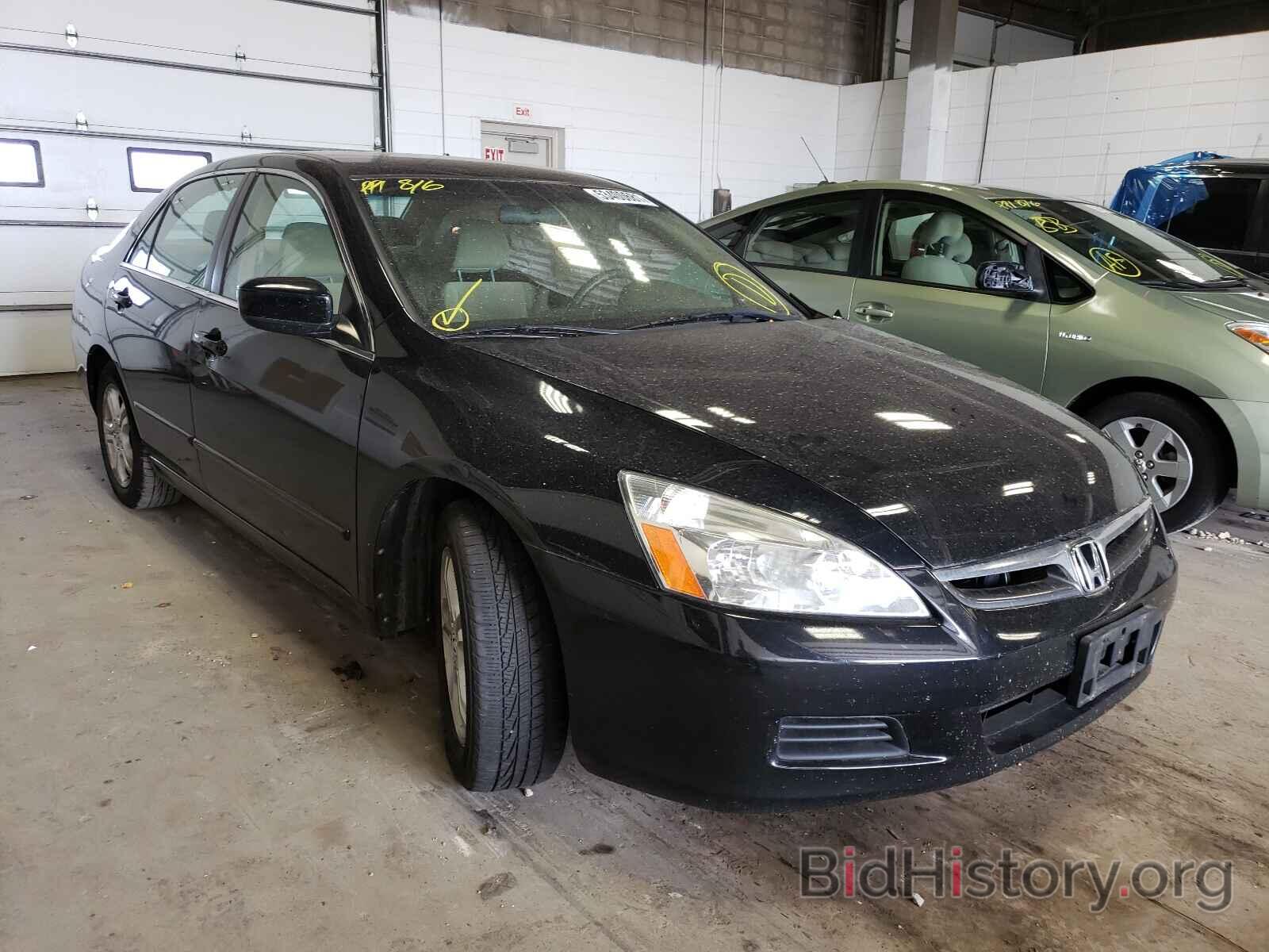 Photo 1HGCM563X7A201409 - HONDA ACCORD 2007