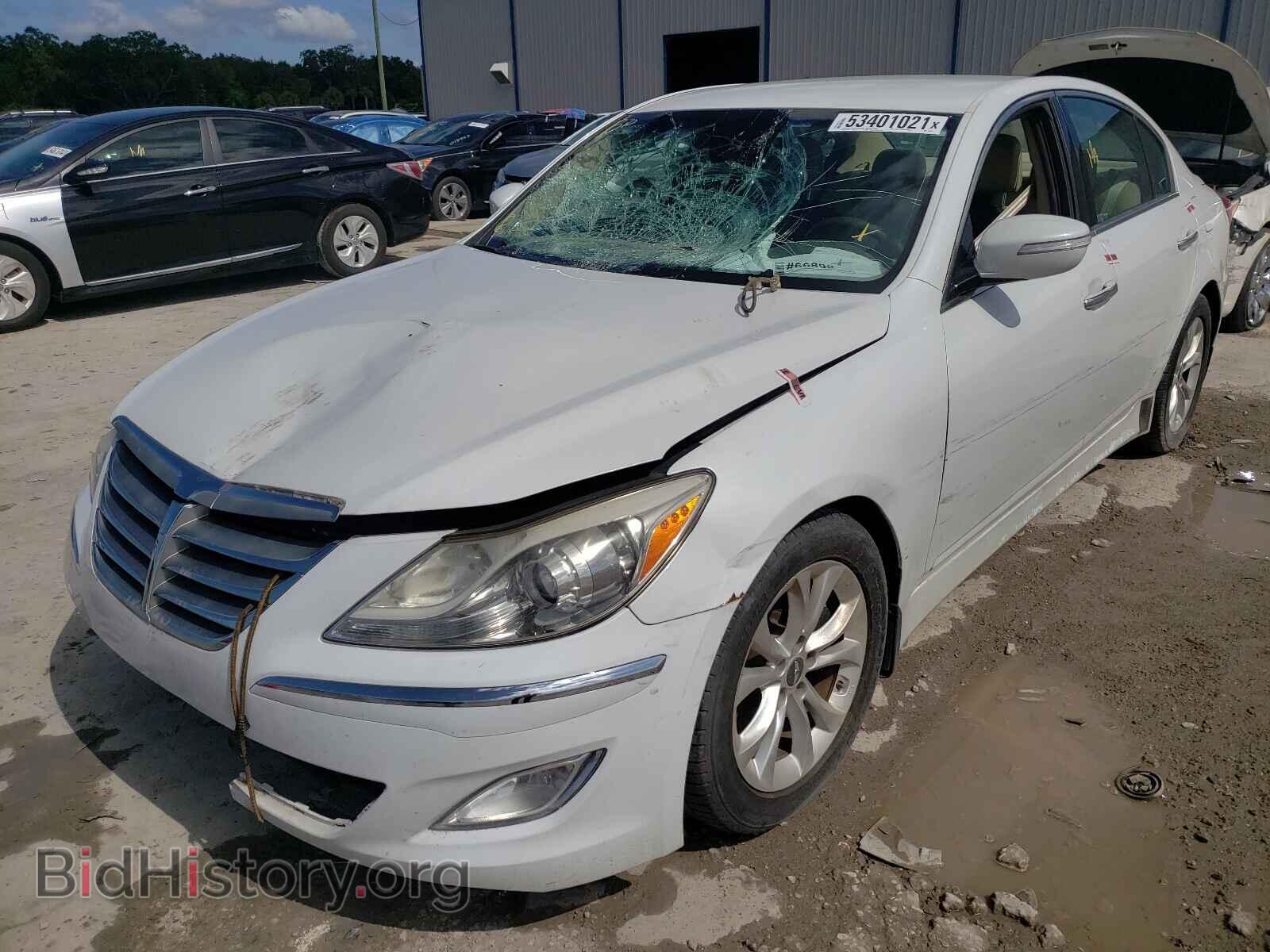 2013 HYUNDAI GENESIS - VIN: KMHGC4DD3DU246237 - Фото 2
