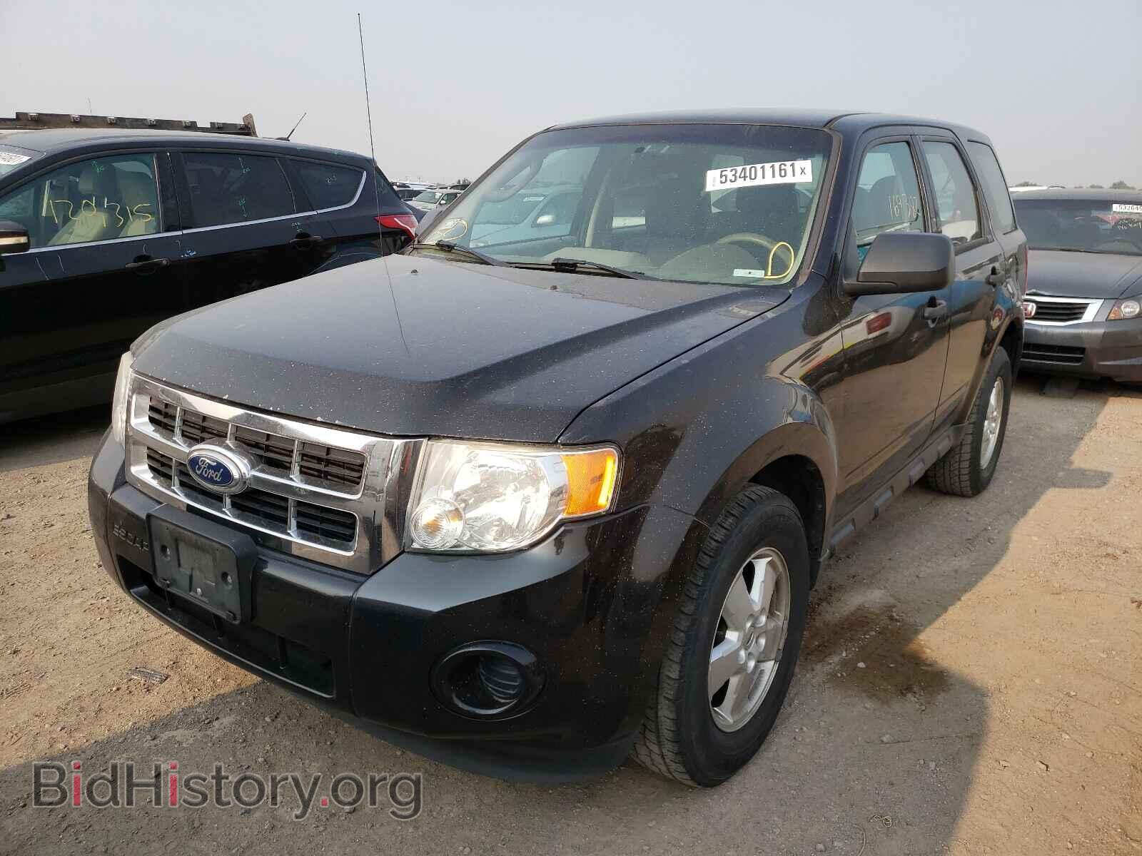 2011 FORD ESCAPE - VIN: 1FMCU0C73BKA56639 - Фото 2