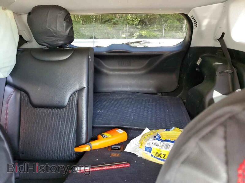 2019 Jeep COMPASS (VIN 3C4NJDDB0KT645226) — photo 10 of 14