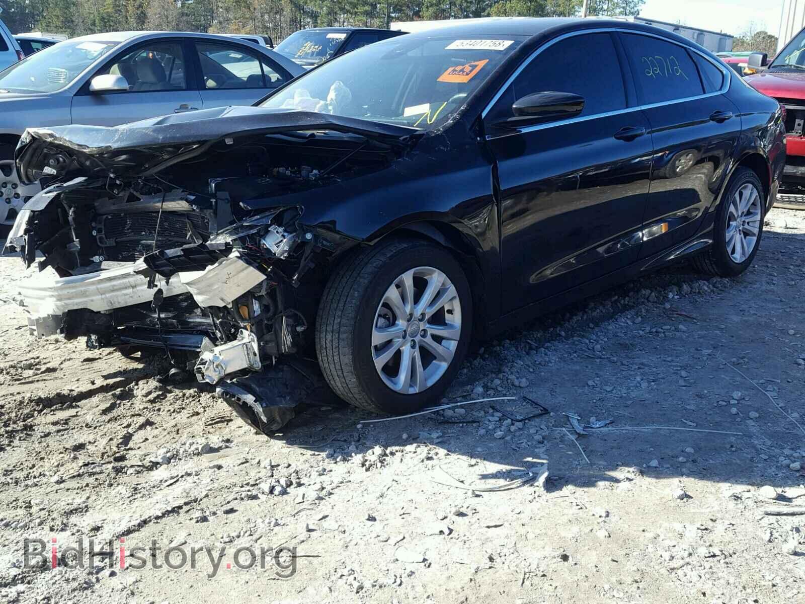 2017 CHRYSLER 200 - VIN: 1C3CCCAB0HN511667 - Photo 2
