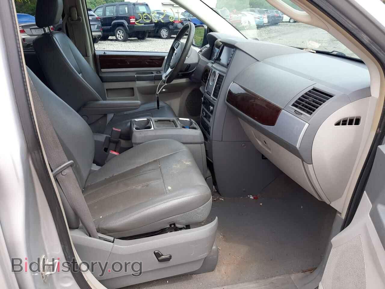 2010 CHRYSLER MINIVAN - VIN: 2A4RR5D17AR109988 - Фото 5