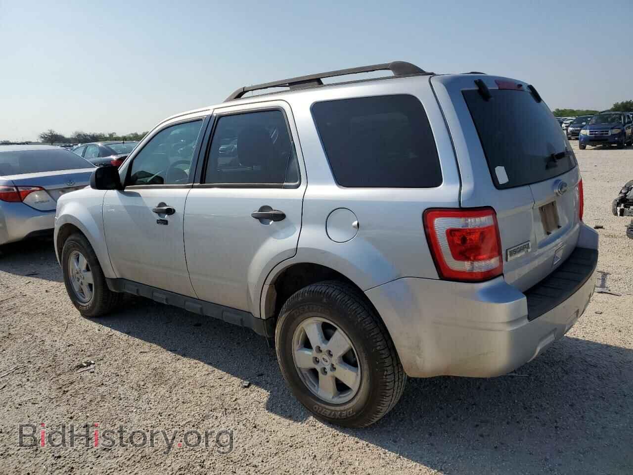 2011 FORD ESCAPE - VIN: 1FMCU0D78BKC41171 - Фото 2