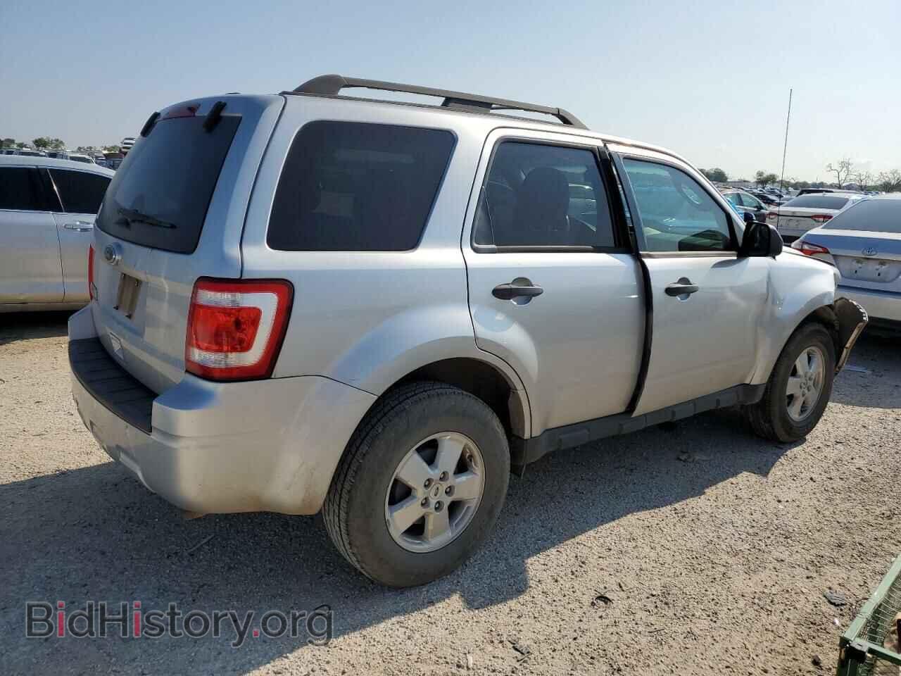 2011 FORD ESCAPE - VIN: 1FMCU0D78BKC41171 - Фото 3
