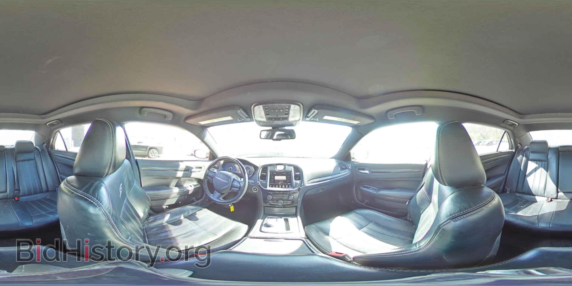 2015 CHRYSLER 300 - VIN: 2C3CCABG9FH875963 - Фото 12