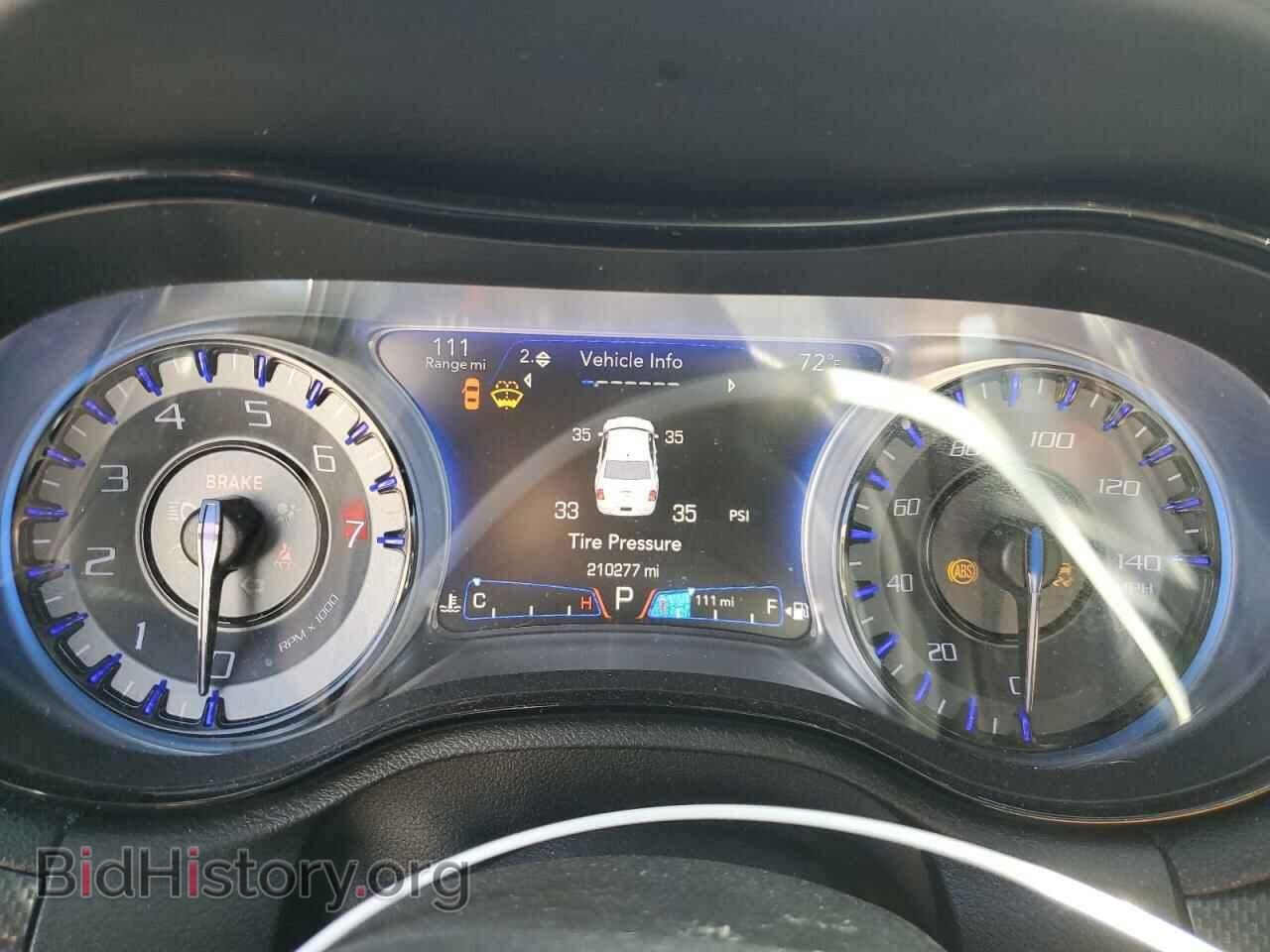 2015 CHRYSLER 300 - VIN: 2C3CCABG9FH875963 - Фото 9