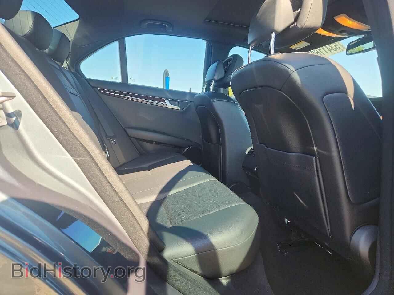 2012 MERCEDES-BENZ C-CLASS - VIN: WDDGF4HB8CR228568 - Фото 10
