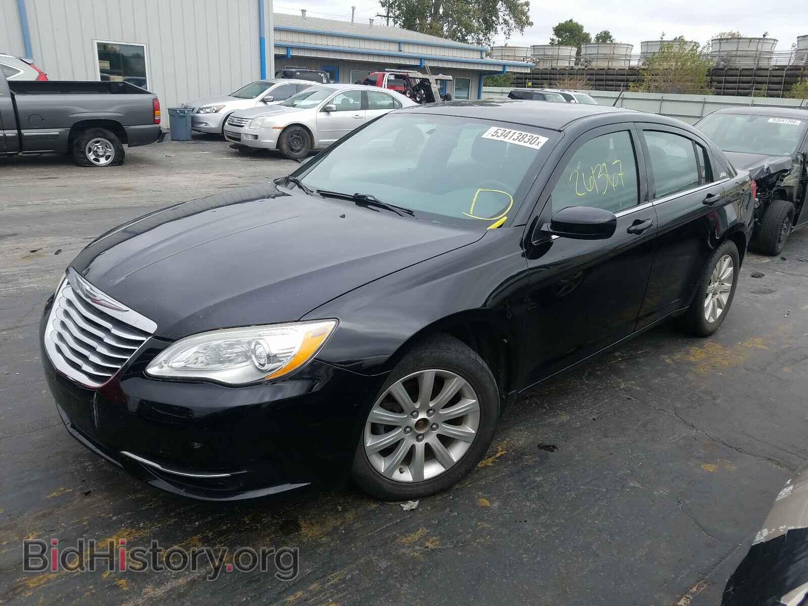 2011 CHRYSLER 200 - VIN: 1C3BC1FB9BN575786 - Фото 2