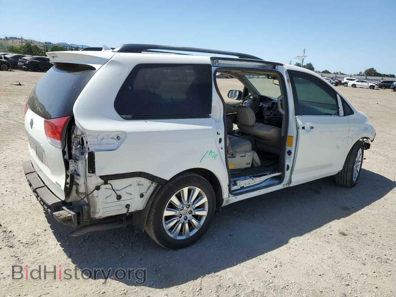 2011 TOYOTA All Models - VIN: 5TDYK3DC6BS039825 - Photo 3