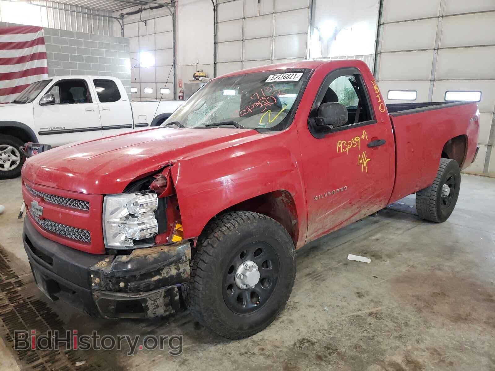 2011 CHEVROLET SILVERADO - VIN: 1GCNKPE02BF203103 - Фото 2