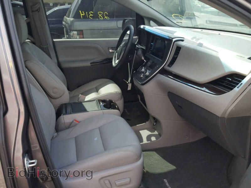 2017 Toyota SIENNA XLE (VIN 5TDYZ3DC9HS825252) — фото 5 из 10