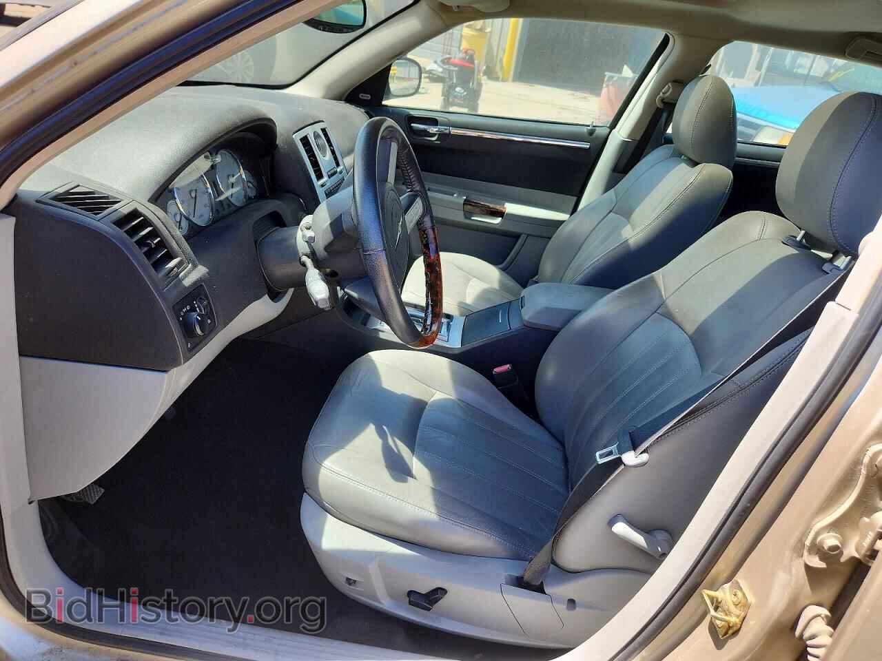 2006 CHRYSLER 300 - VIN: 2C3KA63H96H228954 - Photo 7