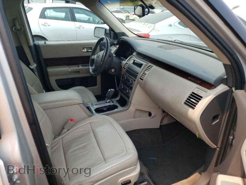 2010 Ford FLEX (VIN 2FMGK5CC6ABA46651) — photo 5 of 10