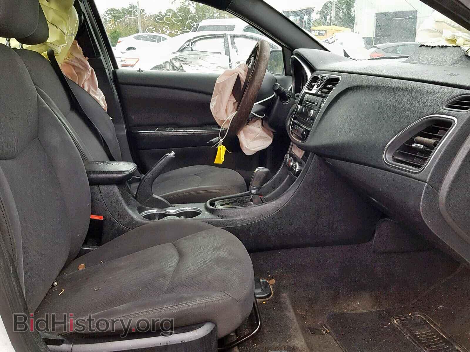 2012 CHRYSLER 200 - VIN: 1C3CCBAB0CN273659 - Фото 5
