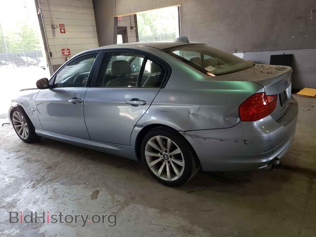 2011 BMW 3 SERIES - VIN: WBAPH7G50BNM55970 - Фото 2