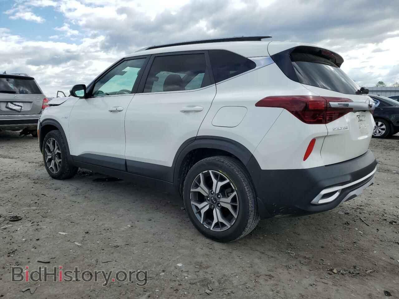 2021 KIA SELTOS - VIN: KNDERCAA8M7101935 - Фото 2