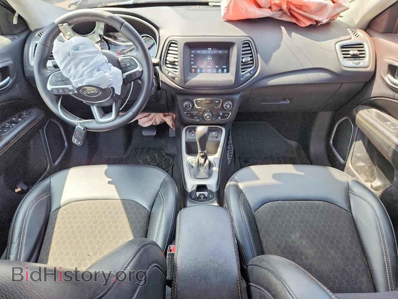 2019 JEEP COMPASS - VIN: 3C4NJCBB4KT615451 - Фото 8