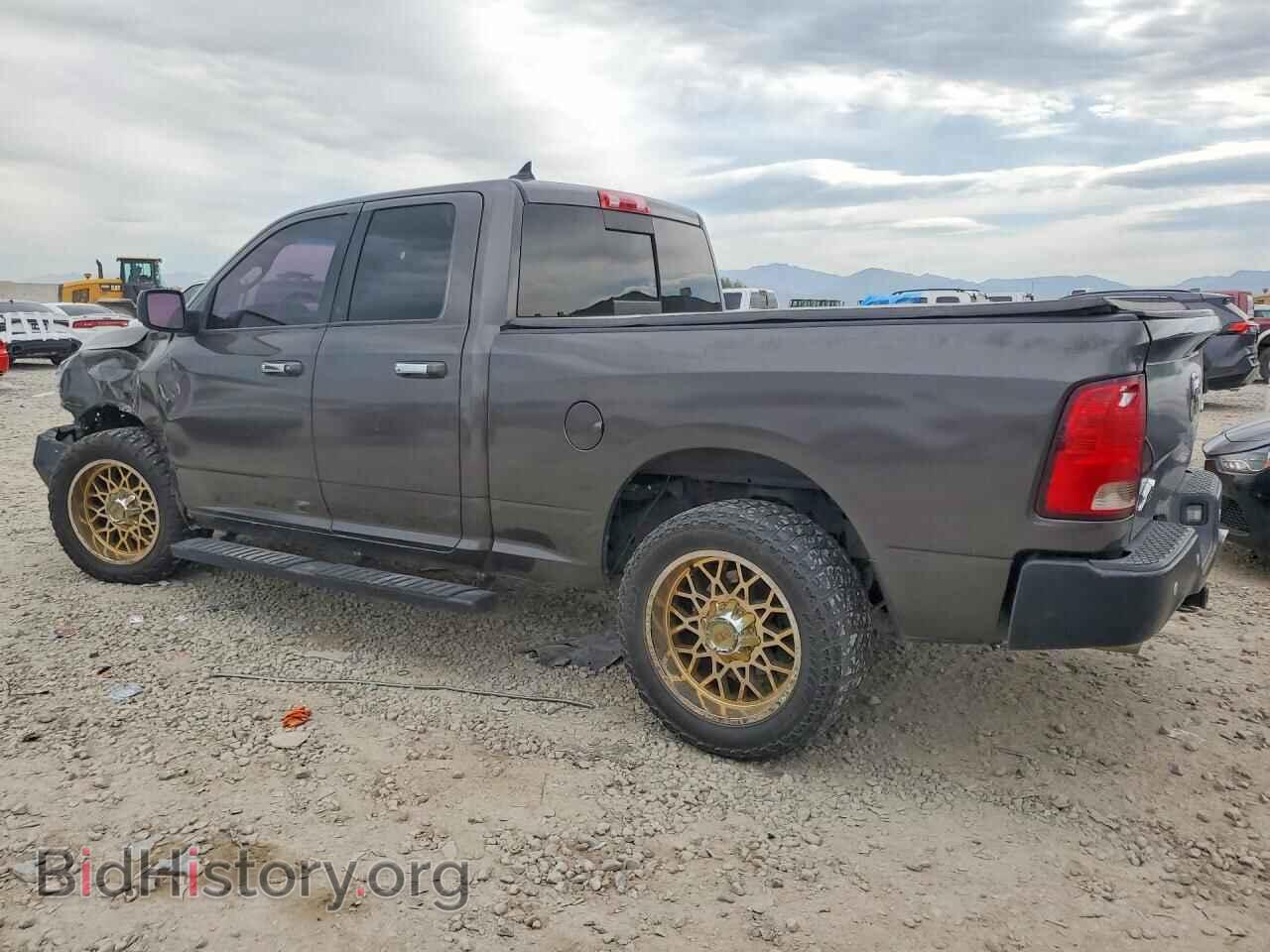 2017 RAM 1500 - VIN: 1C6RR7GT1HS770348 - Photo 2