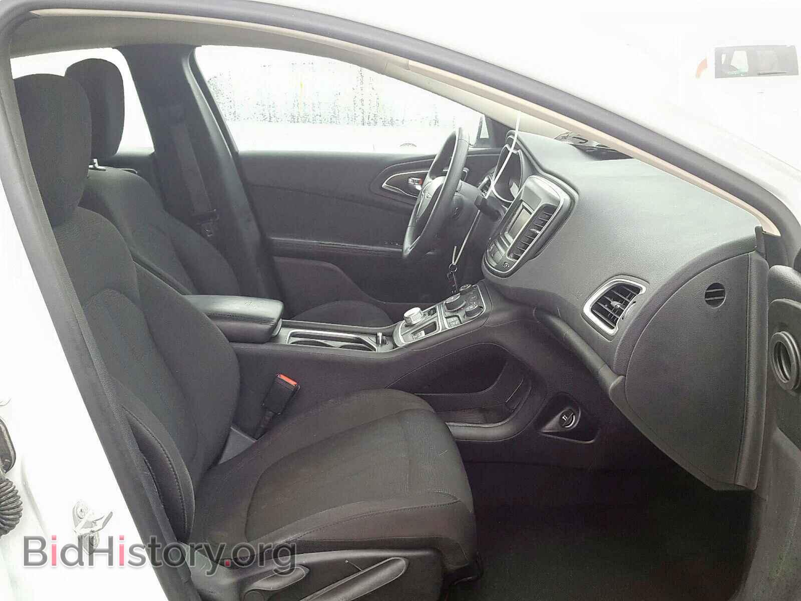 2016 CHRYSLER 200 - VIN: 1C3CCCAB8GN141423 - Photo 5